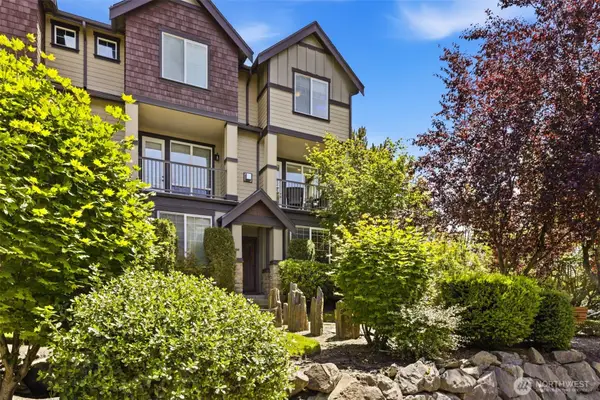 19439 1st Avenue S #E4, Normandy Park, WA 98148