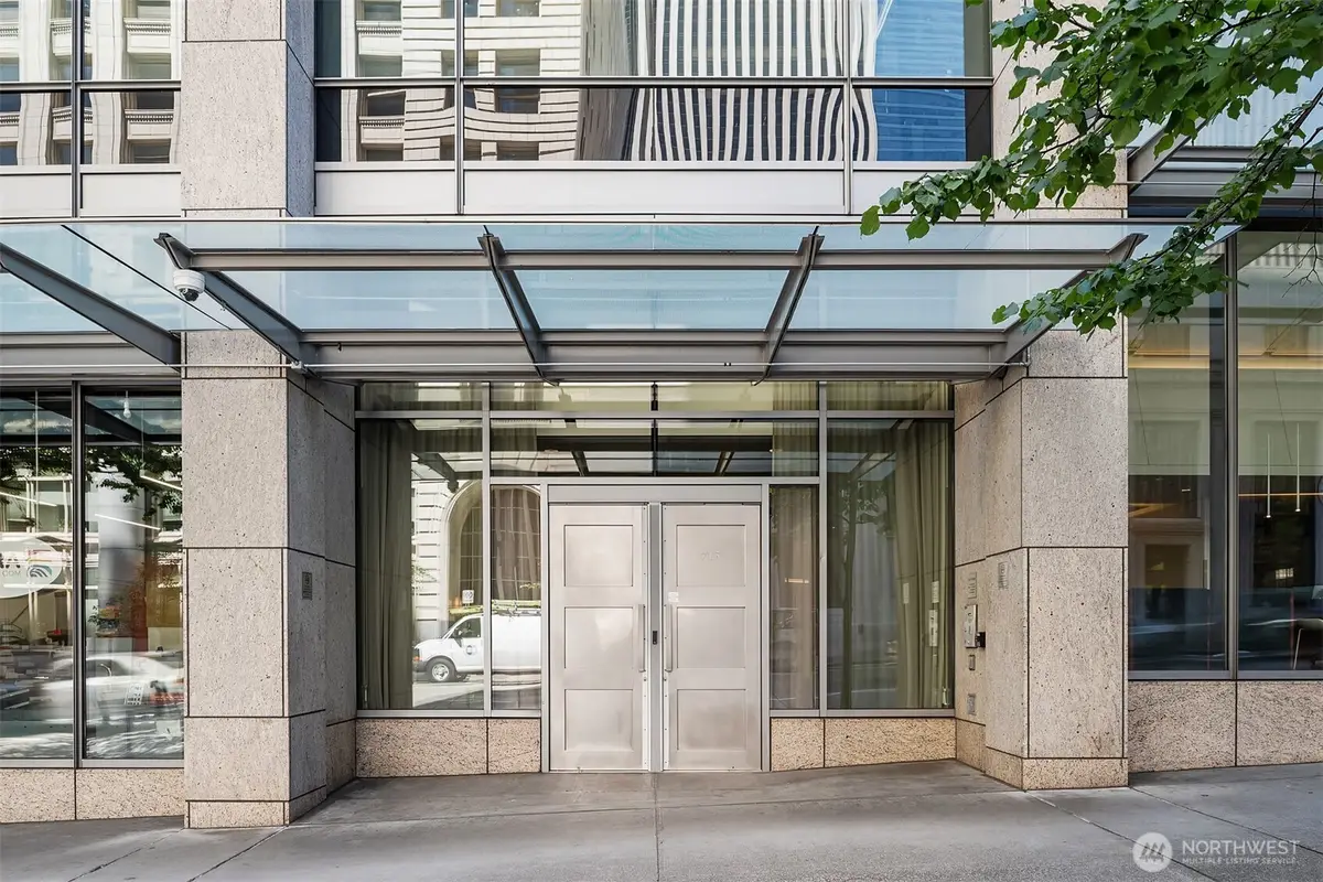 715 2nd Avenue #1505, Seattle, WA 98104 - #1