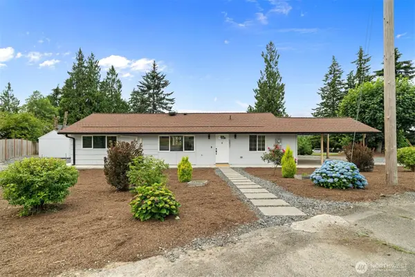 5801 214th St Sw, Mountlake Terrace, WA 98043
