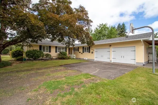 1015 W Fifth Street, Centralia, WA 98531 - #1