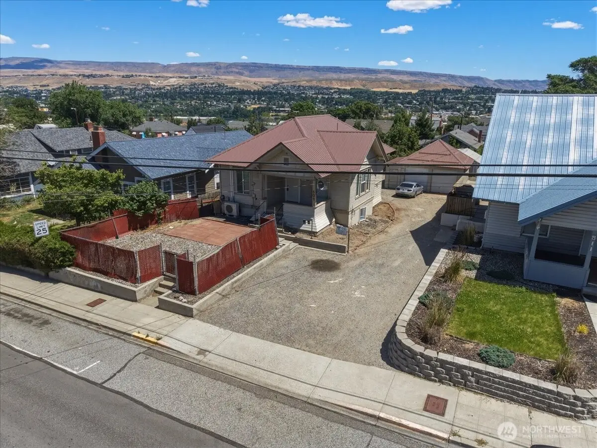 509 Okanogan Avenue, Wenatchee, WA 98801 - #1