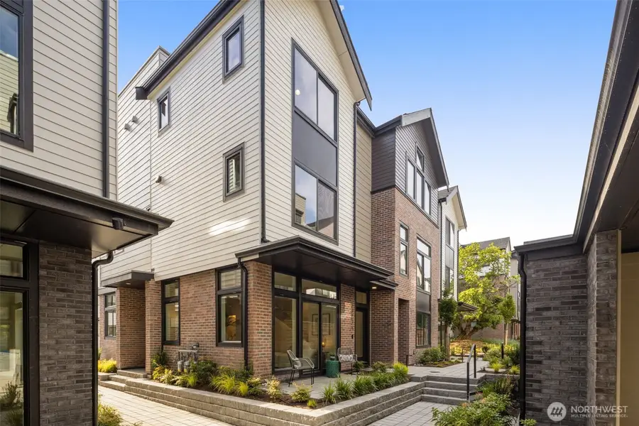 8323 12th Avenue Nw, Seattle, WA 98117 - #2