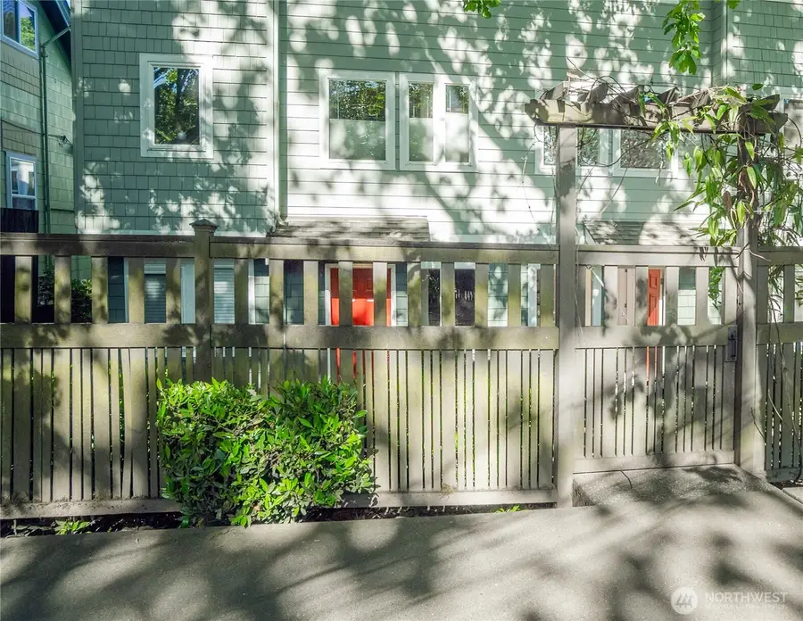 205 27th Avenue S #205, Seattle, WA 98144 - #3