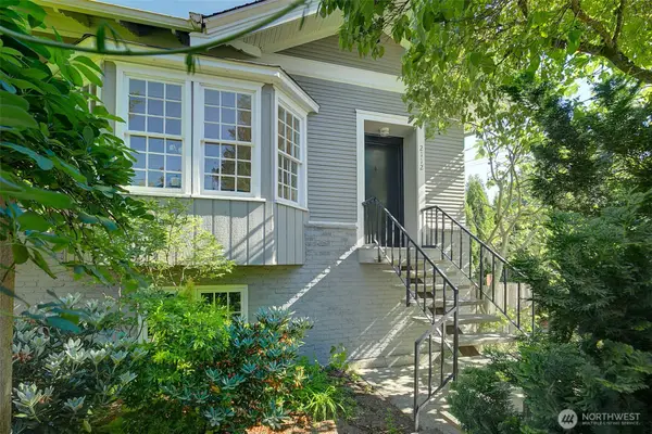 2112 N 132nd Street, Seattle, WA 98133