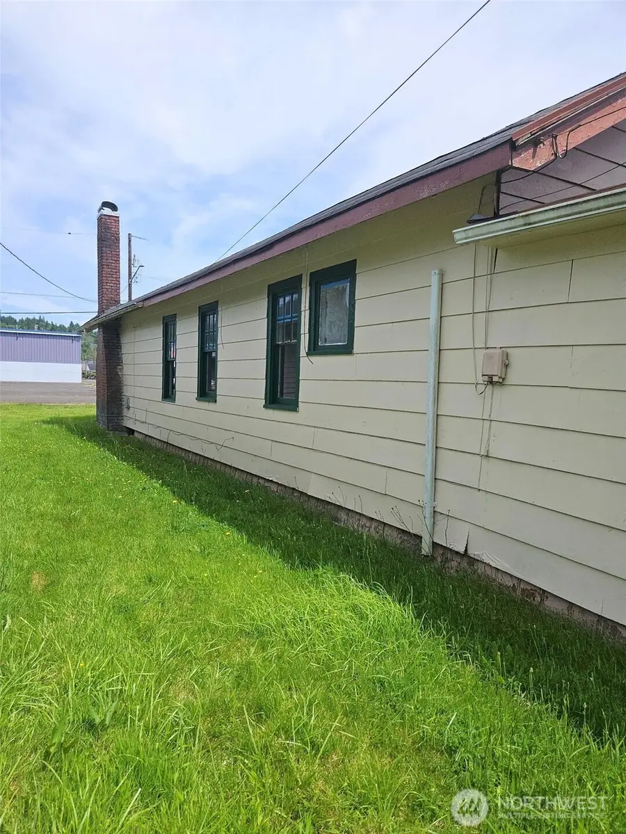 1401 Aberdeen Avenue, Aberdeen, WA 98520 - #3