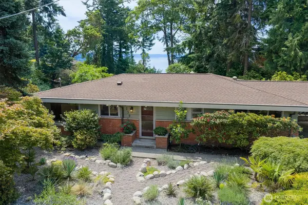 2139 SW 170th Street, Normandy Park, WA 98166