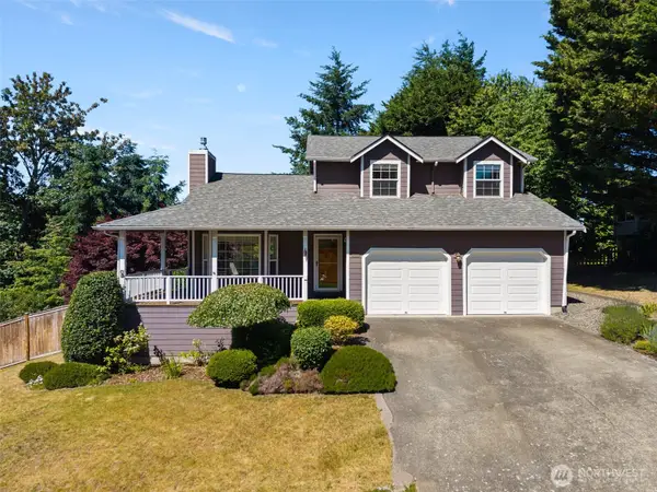 26227 Montera Loop Ne, Kingston, WA 98346