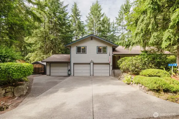 1724 NW Palmer Lane, Bremerton, WA 98311