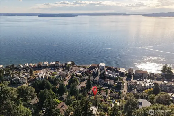 0 58th Place Sw, Seattle, WA 98116