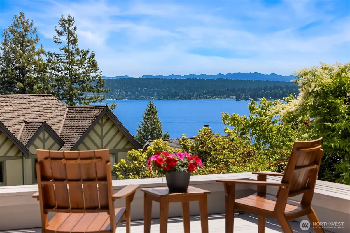 4529 E Laurel Drive Ne, Seattle, WA 98105 - #1