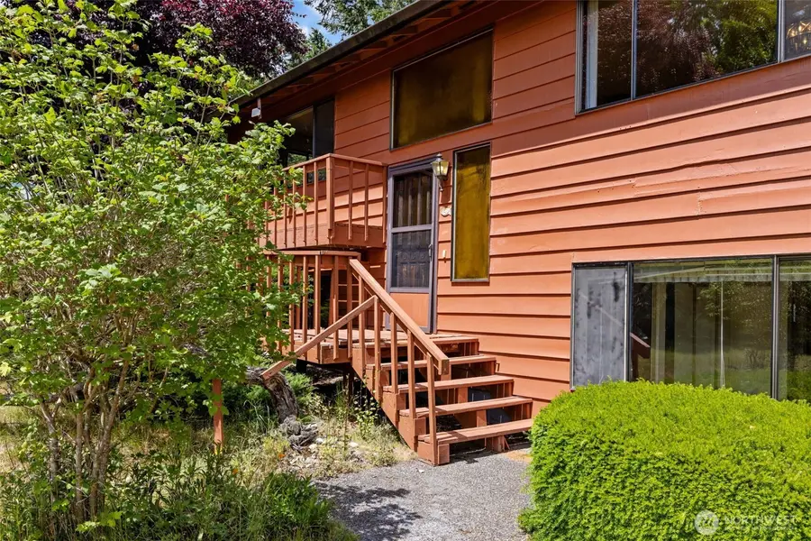 5359 Ruby Place Ne, Bainbridge Island, WA 98110 - #3