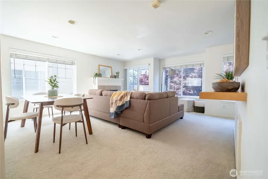 8520 Midvale Avenue N #A, Seattle, WA 98103 - #2