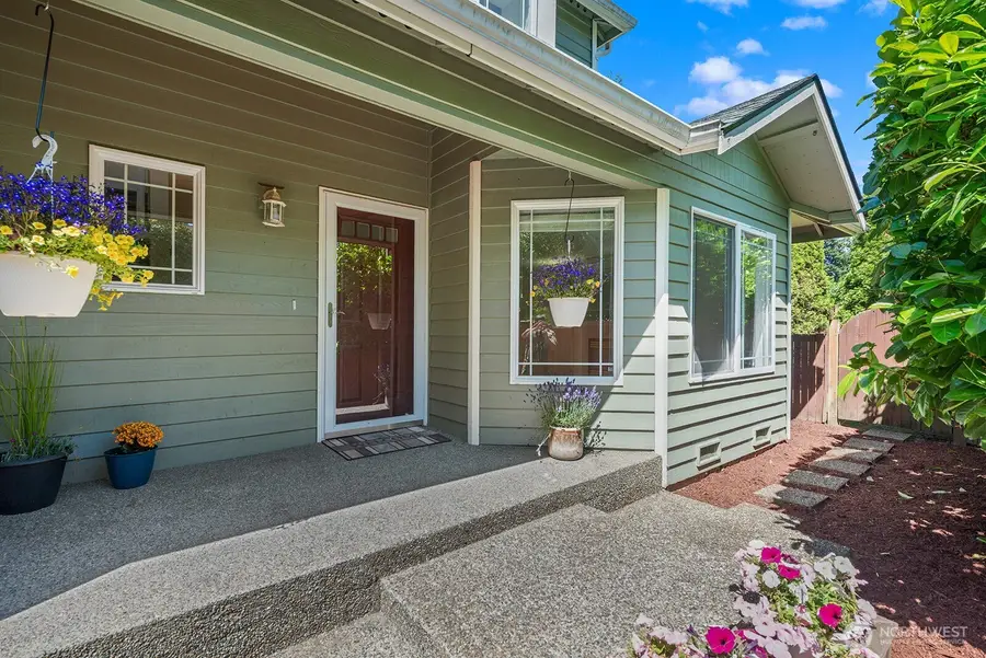 15732 Interlake Avenue N, Shoreline, WA 98133 - #3
