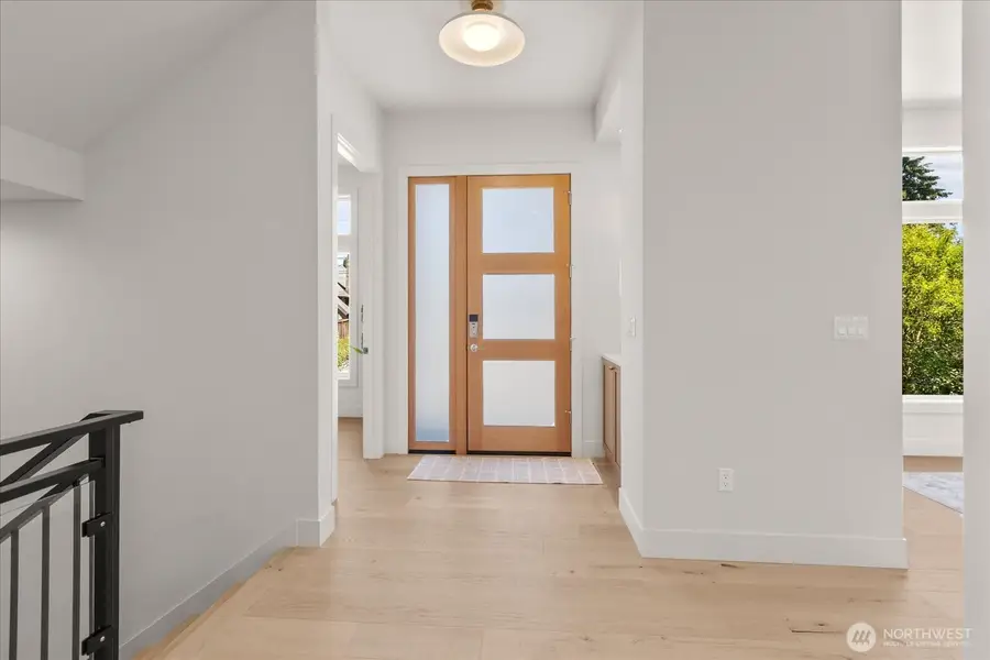 5739 25th Avenue Ne, Seattle, WA 98105 - #3