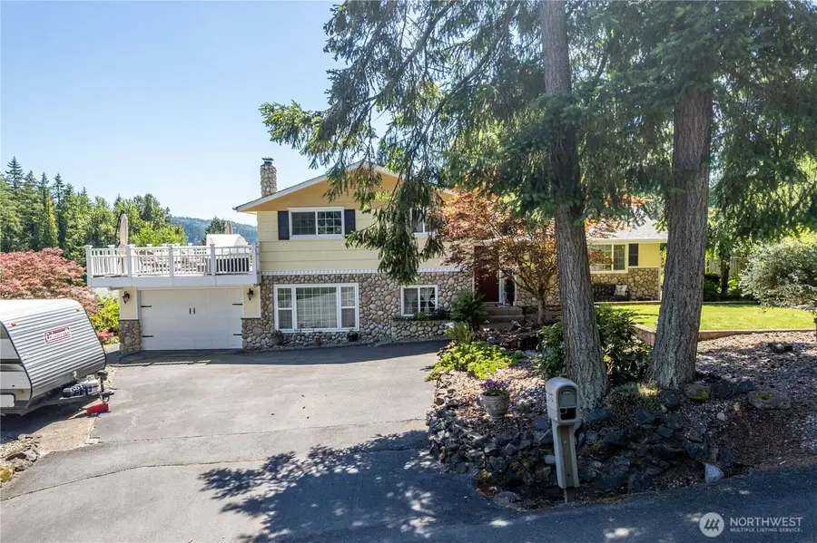 2408 N Greeley Drive, Kelso, WA 98626 - #2