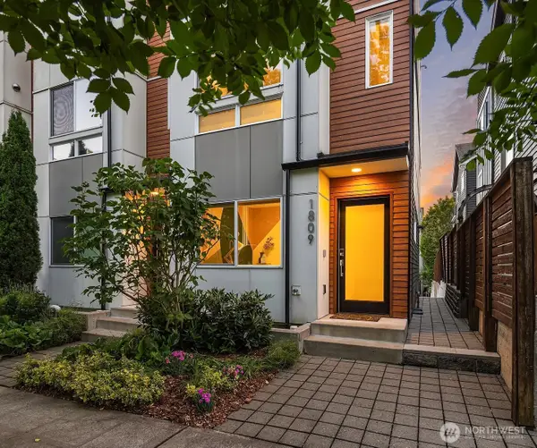 1809 13th Avenue, Seattle, WA 98122