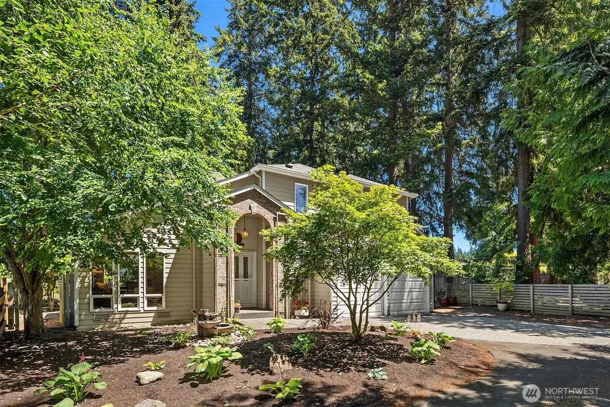 647 Edmonds Way, Edmonds, WA 98020 - #1