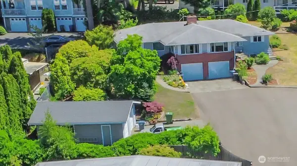 1911 Willow Lane W, University Place, WA 98466