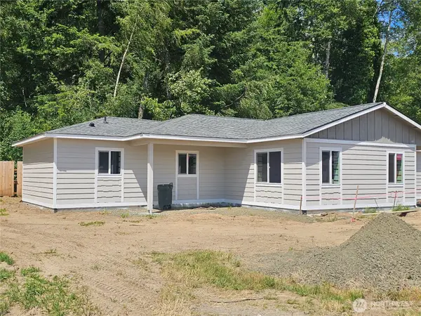 17 Pebble Creek Court, Elma, WA 98541