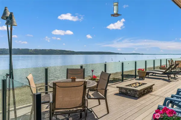 2963 Tillicum Beach Drive, Camano Island, WA 98282