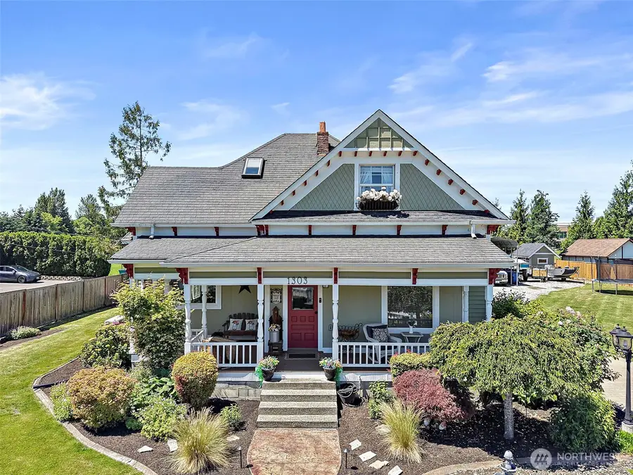 1303 W Main, Puyallup, WA 98371 - #2