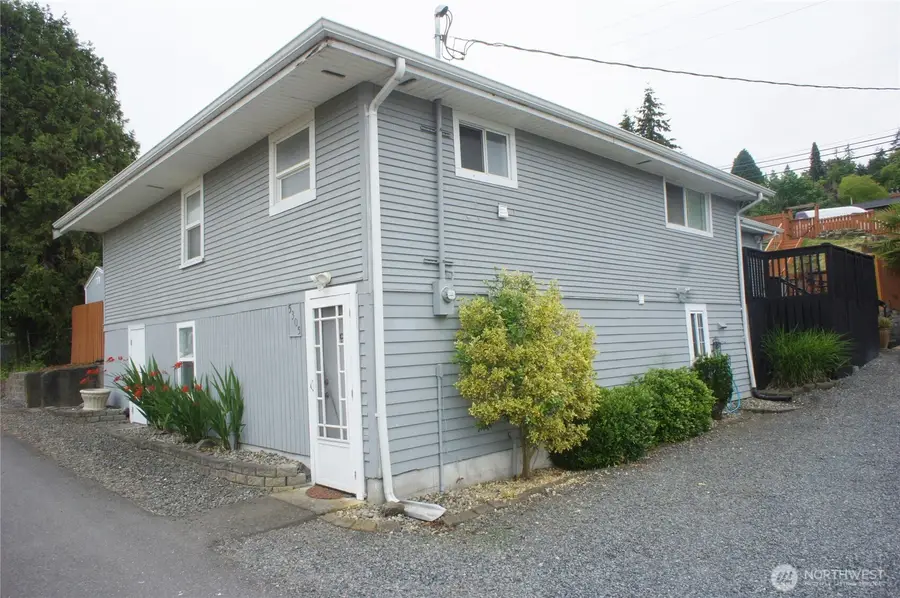 5305 3rd Avenue, Everett, WA 98203 - #2