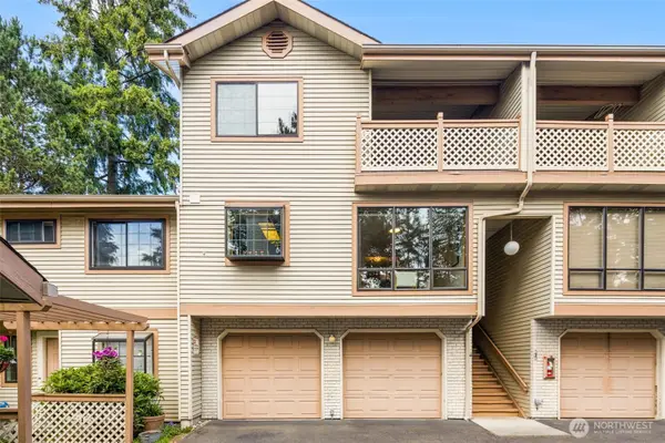 1572 NE 177th Street #A4, Shoreline, WA 98155