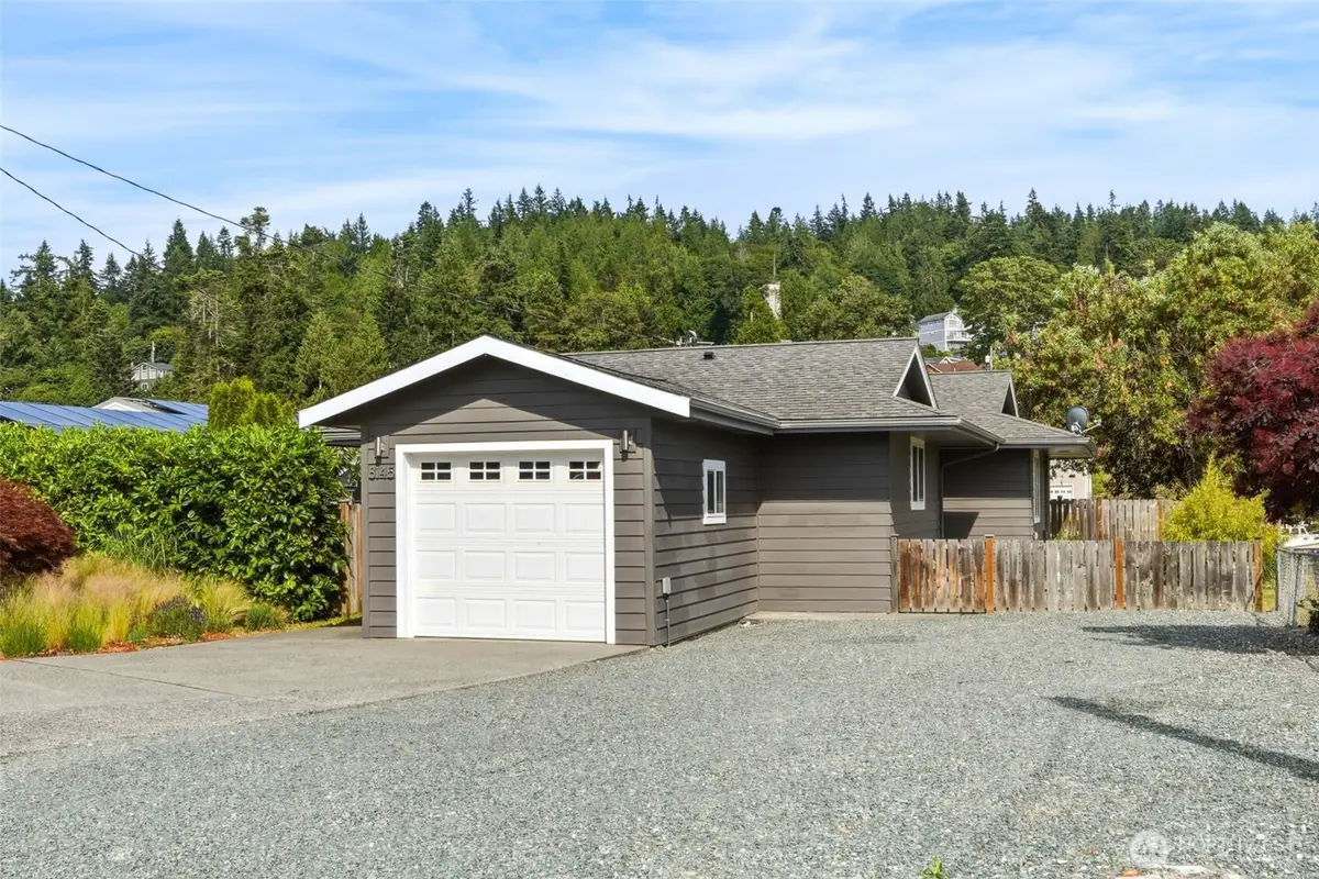 8145 Sandy Hook Terrace, Clinton, WA 98236 - #1