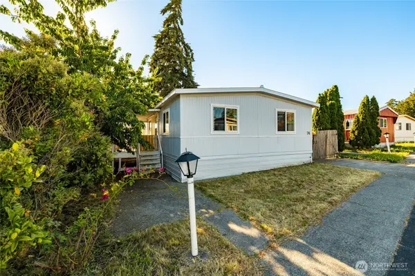 700 NW Crosby Avenue #74, Oak Harbor, WA 98277