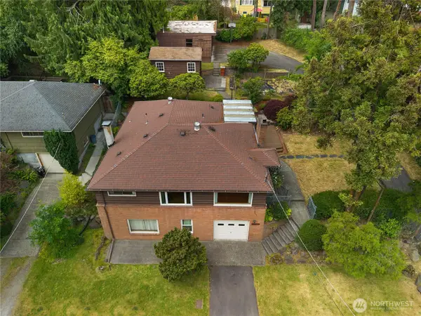 10323 48th Avenue Ne, Seattle, WA 98125