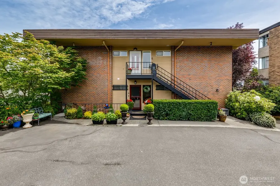 5120 Beaumont Drive #C, Everett, WA 98203 - #2