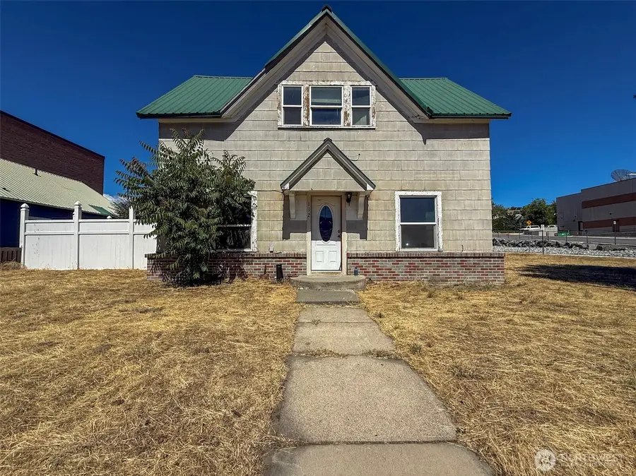 112 3rd Avenue S, Okanogan, WA 98840 - #2