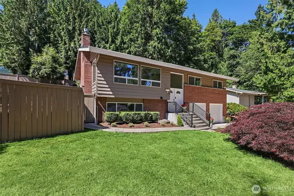 525 Mount Everest Lane Sw, Issaquah, WA 98027