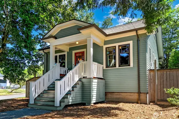 360 27th Avenue, Seattle, WA 98122