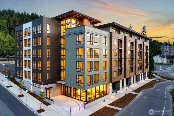 820 N State Street #606, Bellingham, WA 98225