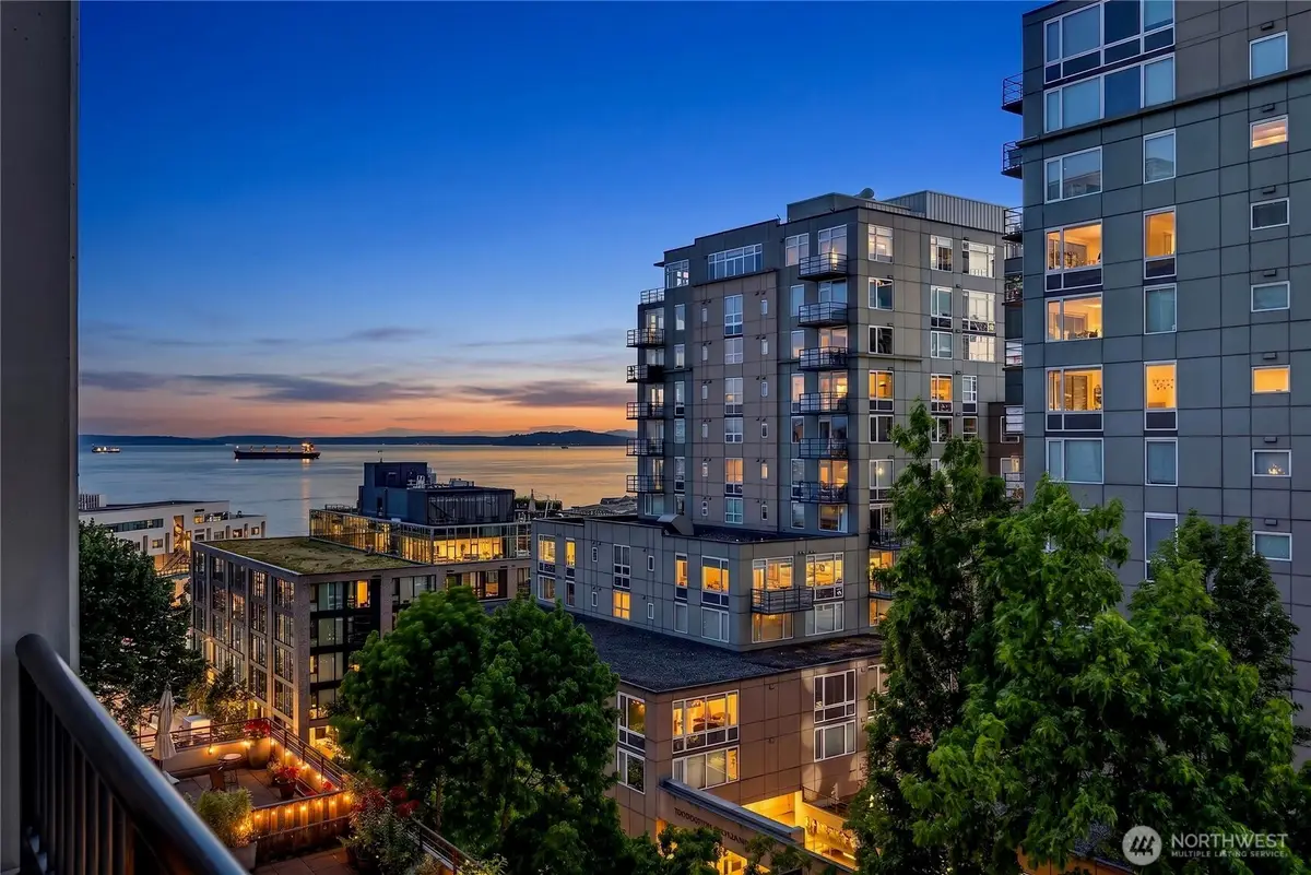 2717 Western Avenue #5002, Seattle, WA 98121 - #1