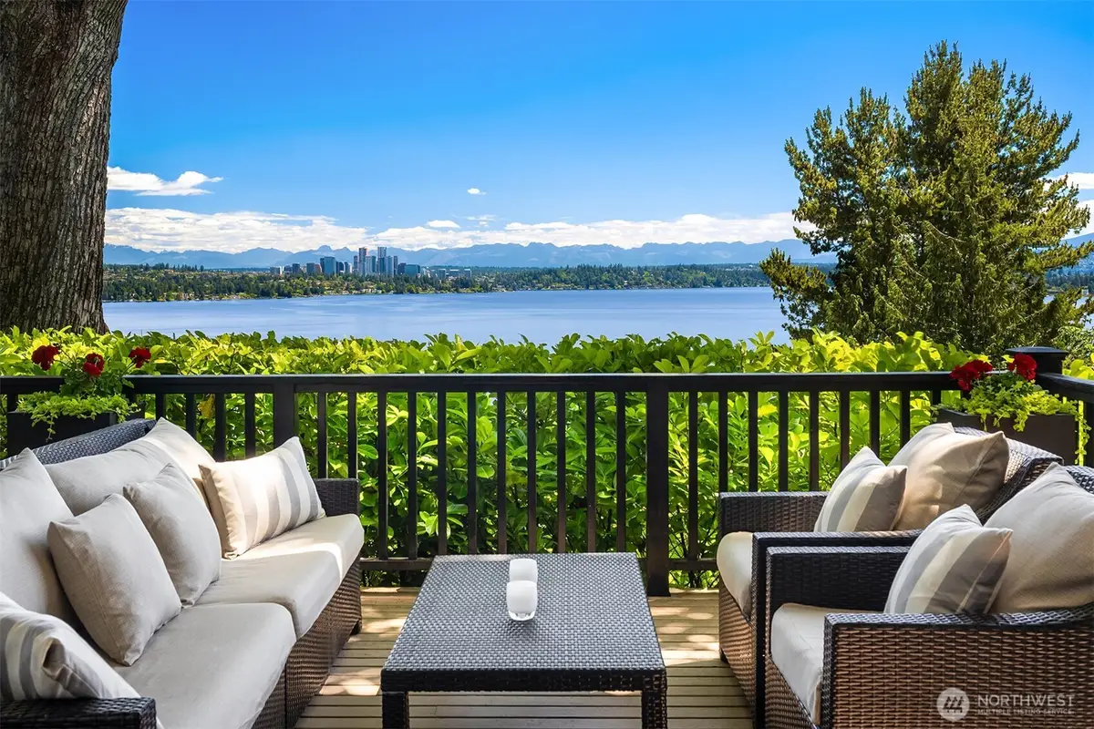 618 37th Avenue, Seattle, WA 98122 - #1