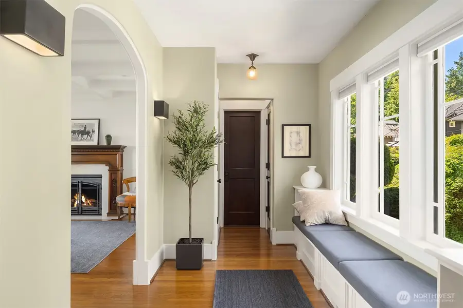 618 37th Avenue, Seattle, WA 98122 - #3