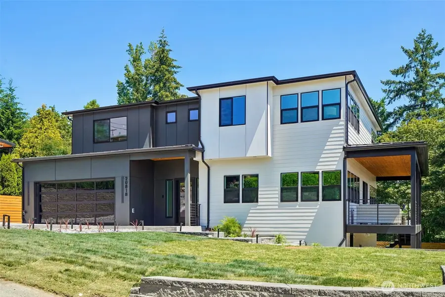 20818 S 9th Avenue, Des Moines, WA 98198 - #2