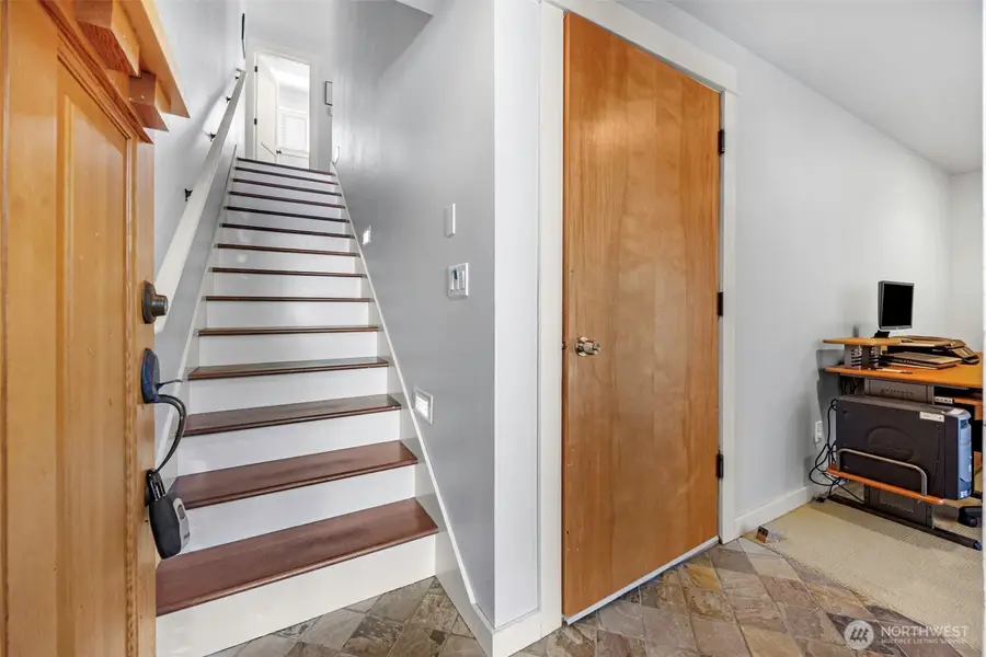 9130 45th Avenue Sw #B, Seattle, WA 98136 - #3