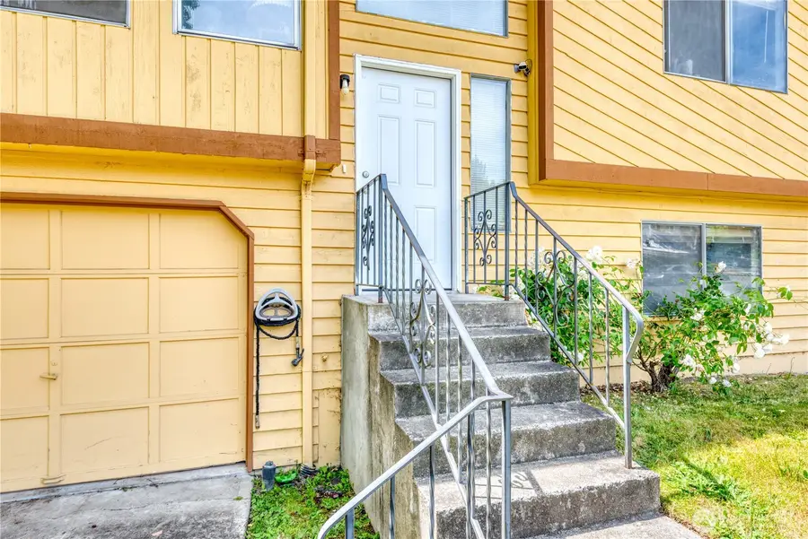 5906 S Verde Street, Tacoma, WA 98409 - #2