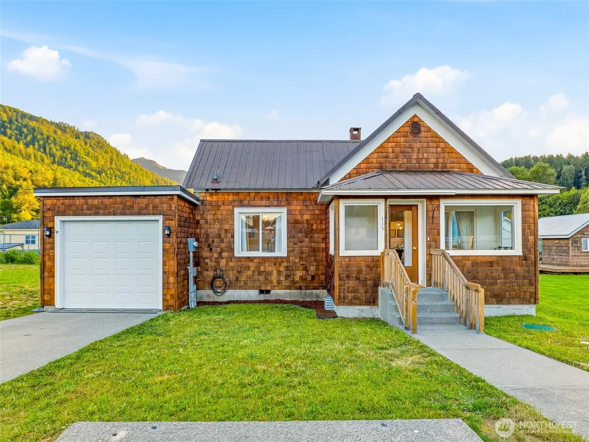 115 5th Street N, Skykomish, WA 98288 - #1