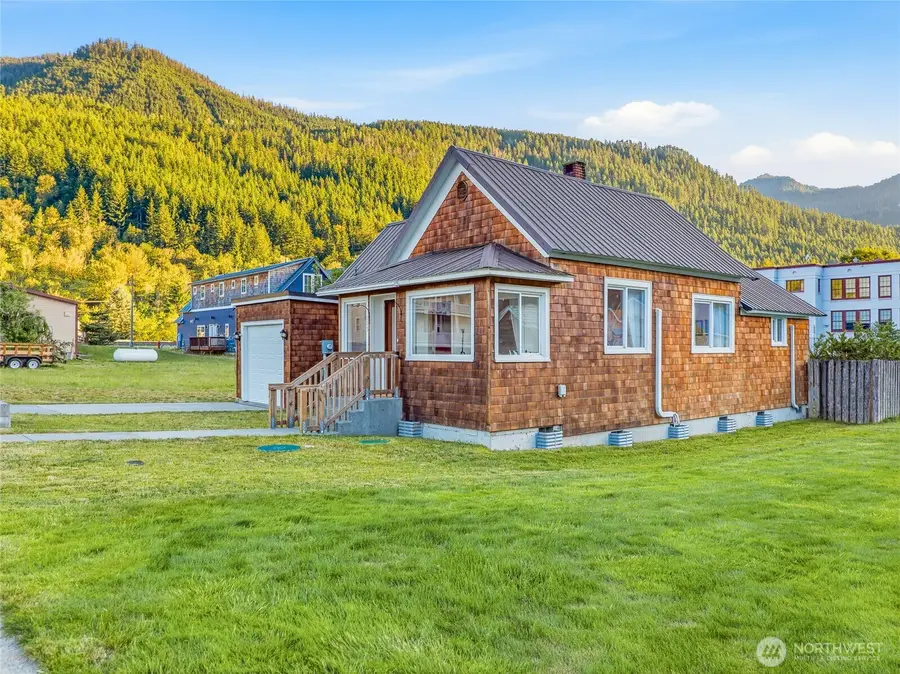 115 5th Street N, Skykomish, WA 98288 - #3