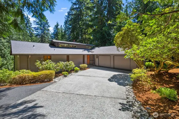 15826 266th Avenue Se, Issaquah, WA 98027