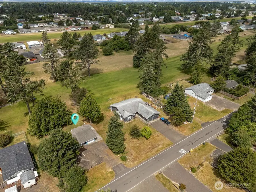 245 Dolphin Avenue Ne, Ocean Shores, WA 98569 - #2