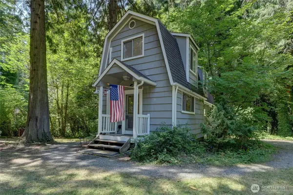 5618 NE Arrowhead Place, Poulsbo, WA 98370