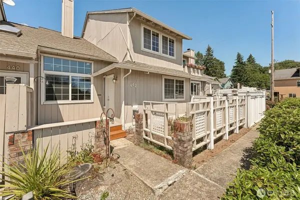442 E 31st Street #D3, Bremerton, WA 98310