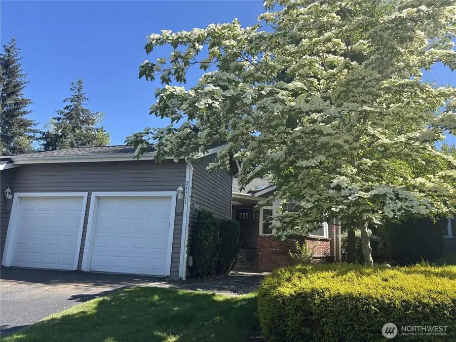 24311 SE 41st Place #10, Sammamish, WA 98029 - #2