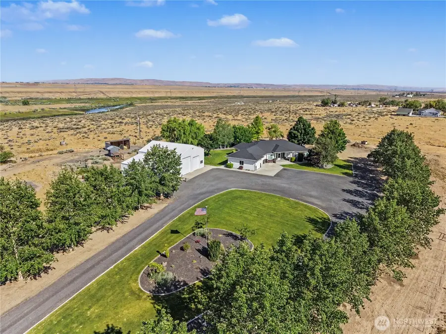 2328 Rd 10.2 Ne, Moses Lake, WA 98837 - #2