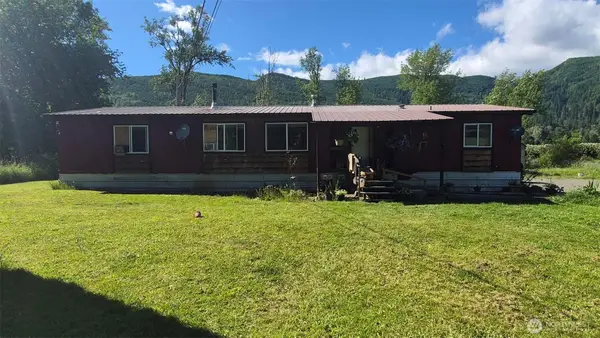 135 Frost Creek Road, Glenoma, WA 98336